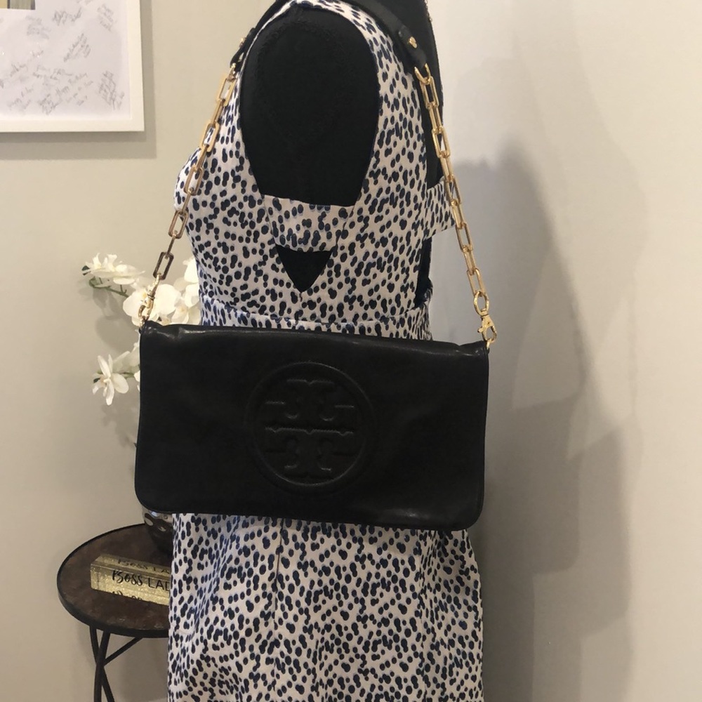Tory Burch Bomb Reva - Black with Gold chain - Picture 7 of 9